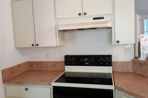 Casa en venta en New Port Richey, Florida, 3 dormitorios, 184.5 m2 № 1898761 - foto 9