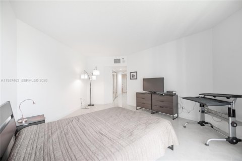 Condominio en venta en Sunny Isles Beach, Florida, 1 dormitorio, 117.06 m2 № 2020201 - foto 11