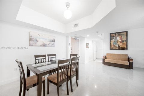Condominio en venta en Sunny Isles Beach, Florida, 1 dormitorio, 117.06 m2 № 2020201 - foto 6