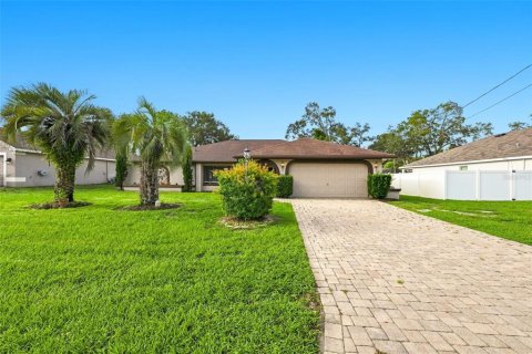 Casa en Spring Hill, Florida 2 dormitorios, 162.49 m2 № 2360771