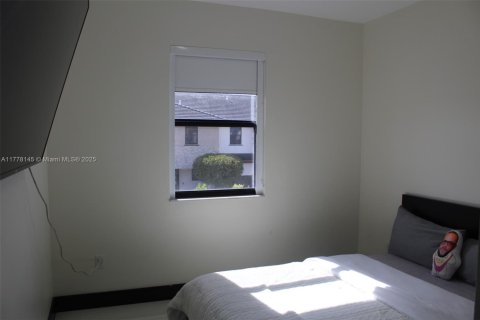 Adosado en venta en Miami Lakes, Florida, 3 dormitorios, 147.53 m2 № 1700282 - foto 30