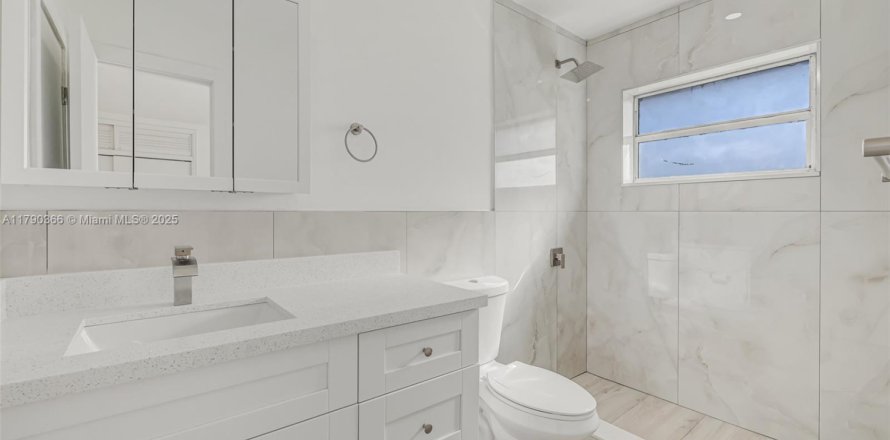 House in Fort Lauderdale, Florida 3 bedrooms, 232.63 sq.m. № 1934187