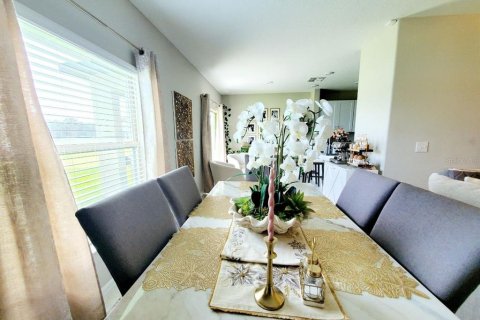 House in Tampa, Florida 3 bedrooms, 145.67 sq.m. № 2234460 - photo 9