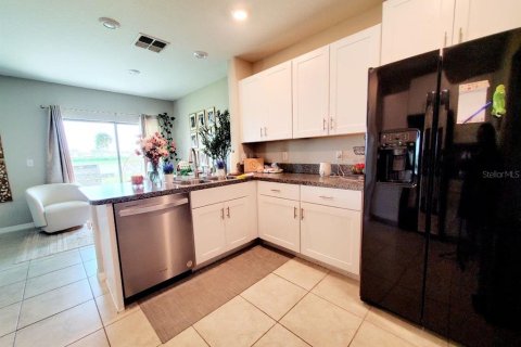 House in Tampa, Florida 3 bedrooms, 145.67 sq.m. № 2234460 - photo 14