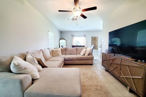 House in Tampa, Florida 3 bedrooms, 145.67 sq.m. № 2234460 - photo 5