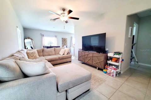 House in Tampa, Florida 3 bedrooms, 145.67 sq.m. № 2234460 - photo 4