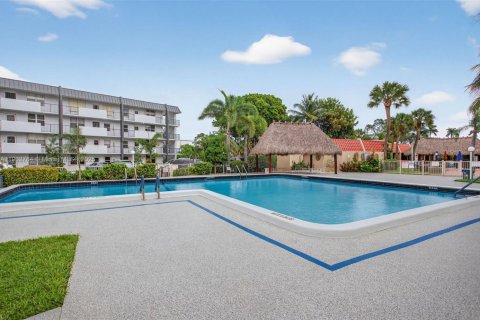 Condominio en venta en Pompano Beach, Florida, 1 dormitorio, 58.53 m2 № 2017240 - foto 25