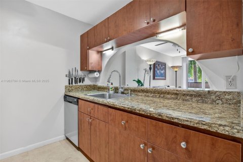 Condominio en venta en Pompano Beach, Florida, 1 dormitorio, 58.53 m2 № 2017240 - foto 6
