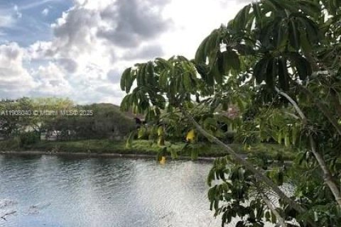 Купить кондоминиум в Санрайз, Флорида 2 спальни, 90.12м2, № 1973123 - фото 13