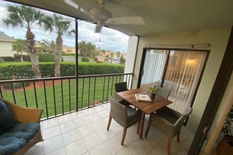 Condominio en venta en St. Lucie, Florida, 2 dormitorios, 110 m2 № 1980181 - foto 1