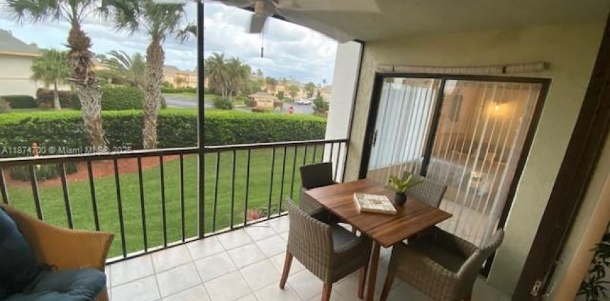 Condominio en St. Lucie, Florida, 2 dormitorios  № 1980181