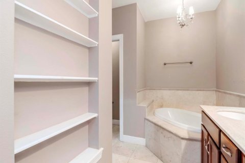 Townhouse in Tampa, Florida 3 bedrooms, 196.86 sq.m. № 2101863 - photo 21