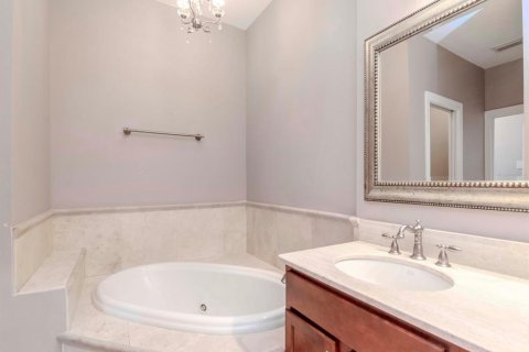 Townhouse in Tampa, Florida 3 bedrooms, 196.86 sq.m. № 2101863 - photo 20