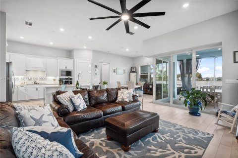 Снять в аренду виллу или дом в Стьюарт, Флорида 3 спальни, 196.12м2, № 2022124 - фото 16