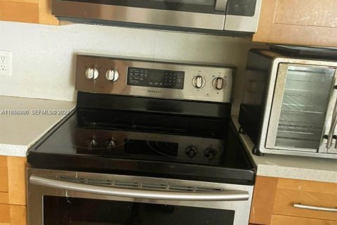 Copropriété à louer à Coral Springs, Floride: 3 chambres, 108.32 m2 № 1996572 - photo 7