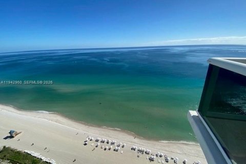 Copropriété à louer à Sunny Isles Beach, Floride: 3 chambres, 199.09 m2 № 1999288 - photo 13