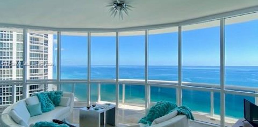 Condo à Sunny Isles Beach, Floride, 3 chambres № 1999288