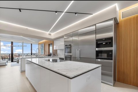 Apartamento en alquiler en Aventura, Florida, 3 dormitorios, 271.09 m2 № 1978164 - foto 11