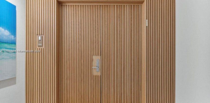 Apartamento en Aventura, Florida 3 dormitorios, 271.09 m2 № 1978164