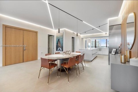 Apartamento en alquiler en Aventura, Florida, 3 dormitorios, 271.09 m2 № 1978164 - foto 13