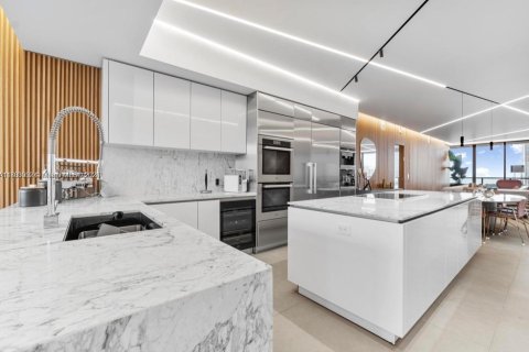 Apartamento en alquiler en Aventura, Florida, 3 dormitorios, 271.09 m2 № 1978164 - foto 16