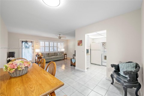 Купить кондоминиум в Дирфилд-Бич, Флорида 1 спальня, 66.8м2, № 1957983 - фото 18