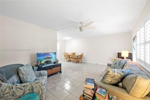 Купить кондоминиум в Дирфилд-Бич, Флорида 1 спальня, 66.8м2, № 1957983 - фото 20