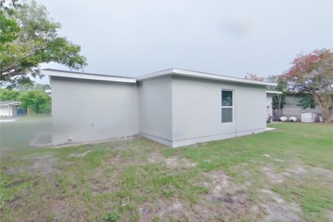 House in Spring Hill, Florida 3 bedrooms, 108.6 sq.m. № 1909352 - photo 14