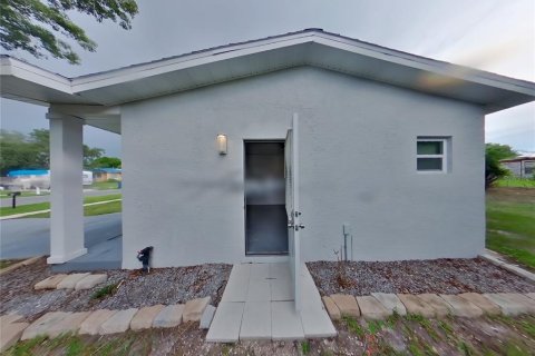 House in Spring Hill, Florida 3 bedrooms, 108.6 sq.m. № 1909352 - photo 12