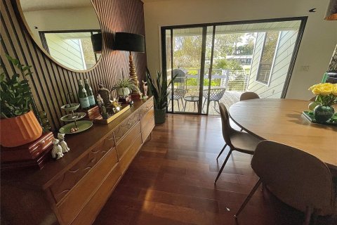 House in Edgewater, Florida 3 bedrooms, 260.13 sq.m. № 1538960 - photo 19