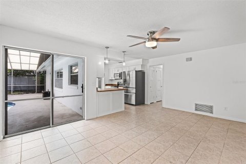 Villa ou maison à vendre à Maitland, Floride: 4 chambres, 164.16 m2 № 1853448 - photo 14