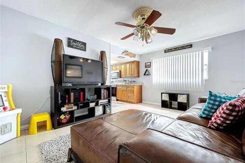 House in Dunedin, Florida 3 bedrooms, 135.36 sq.m. № 2308914 - photo 24