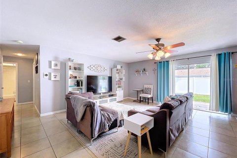 House in Dunedin, Florida 3 bedrooms, 135.36 sq.m. № 2308914 - photo 11