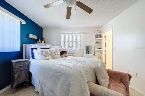 House in Dunedin, Florida 3 bedrooms, 135.36 sq.m. № 2308914 - photo 26
