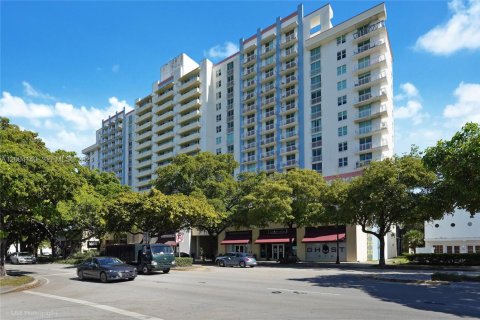 Condo in Miami, Florida, 1 bedroom  № 2069536 - photo 28