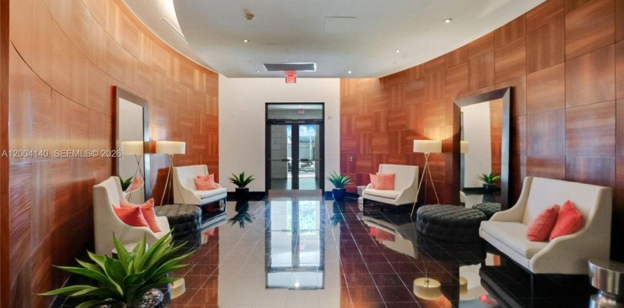 Condo in Miami, Florida, 1 bedroom  № 2069536