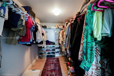 Condo in Miami, Florida, 1 bedroom  № 2069536 - photo 11