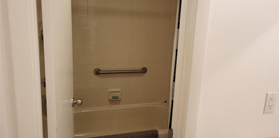 Condo in Hollywood, Florida, 2 bedrooms  № 984018