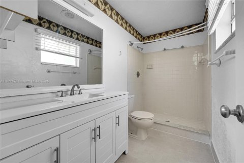 Condo in Coral Springs, Florida, 2 bedrooms  № 1923109 - photo 23