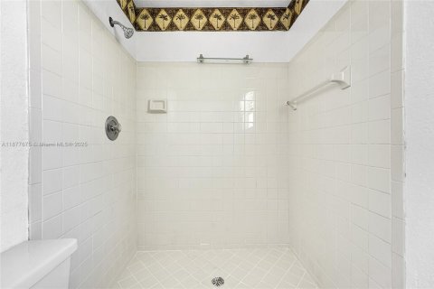 Condo in Coral Springs, Florida, 2 bedrooms  № 1923109 - photo 24