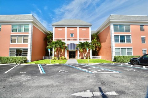 Condominio en venta en Saint Petersburg, Florida, 2 dormitorios, 97.55 m2 № 1917973 - foto 3