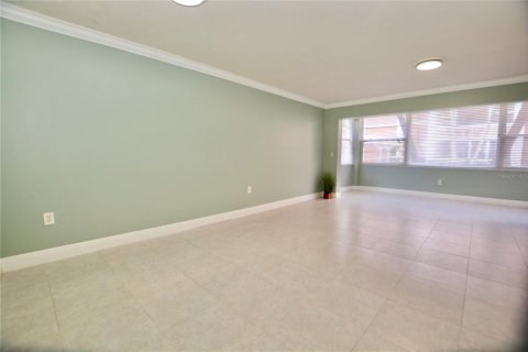 Condominio en venta en Saint Petersburg, Florida, 2 dormitorios, 97.55 m2 № 1917973 - foto 13
