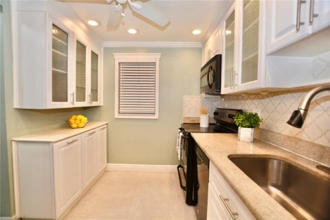Condominio en venta en Saint Petersburg, Florida, 2 dormitorios, 97.55 m2 № 1917973 - foto 19