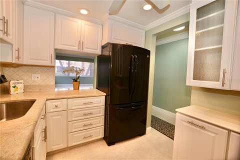Condominio en venta en Saint Petersburg, Florida, 2 dormitorios, 97.55 m2 № 1917973 - foto 20