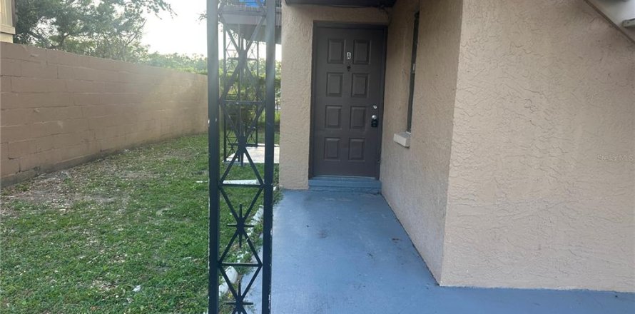 Apartment in Tampa, Florida 2 bedrooms, 89.19 sq.m. № 2150910