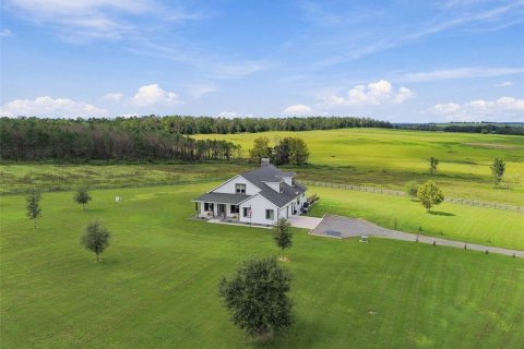 Villa ou maison à vendre à Dade City, Floride: 4 chambres, 344.57 m2 № 2406557 - photo 2