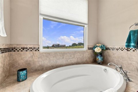 Villa ou maison à vendre à Dade City, Floride: 4 chambres, 344.57 m2 № 2406557 - photo 21