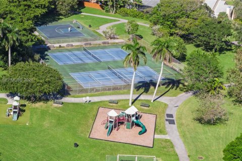 Townhouse in Homestead, Florida 2 bedrooms, 80.64 sq.m. № 1997232 - photo 11