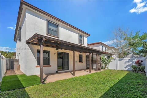 Купить виллу или дом в Хайалиа, Флорида 4 спальни, 228.73м2, № 2050302 - фото 25