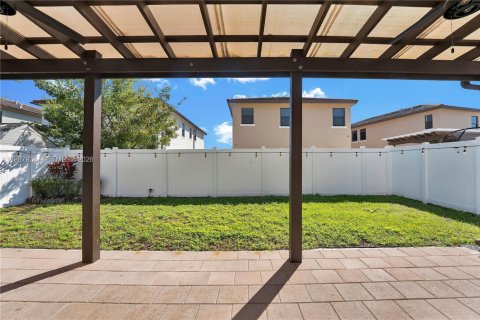 Купить виллу или дом в Хайалиа, Флорида 4 спальни, 228.73м2, № 2050302 - фото 30